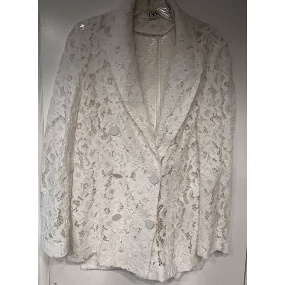 Zara Tops - Zara White Textured Jacquard Floral Long Sleeve Button Down Shirt Blouse Top M